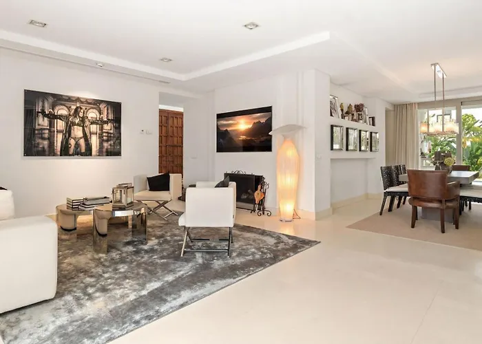 Vacation I Casa Regina, Walking Distance To The Beach, Private Shimmering Pool, 5min From Puerto Banus * Marbella