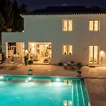 فيلة Vacation I Casa Regina, Walking Distance To The Beach, Private Shimmering Pool, 5min From Puerto Banus, Alarm System, World-class Dining *