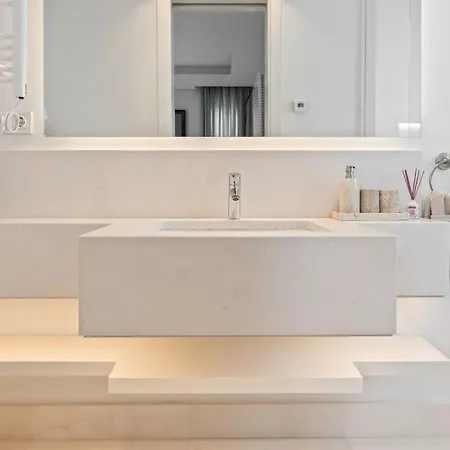 Villa Vacation I Casa Regina, Walking Distance To The Beach, Private Shimmering Pool, 5min From Puerto Banus *
