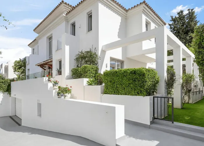 Vacation I Casa Regina, Walking Distance To The Beach, Private Shimmering Pool, 5min From Puerto Banus * Marbella