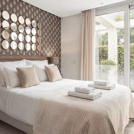 Vacation I Casa Regina, Walking Distance To The Beach, Private Shimmering Pool, 5min From Puerto Banus, Alarm System, World-class Dining *