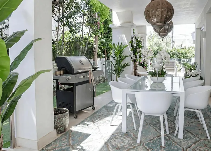 Vacation I Casa Regina, Walking Distance To The Beach, Private Shimmering Pool, 5min From Puerto Banus * Marbella